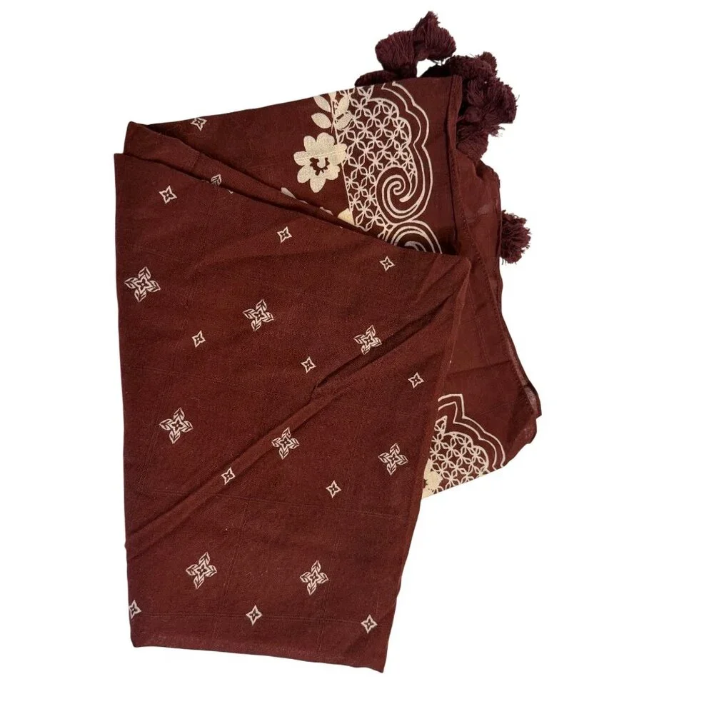 VTG Hollister Cali. Women's‎ Burgundy Floral Tassel Cotton Scarf Western Ornate